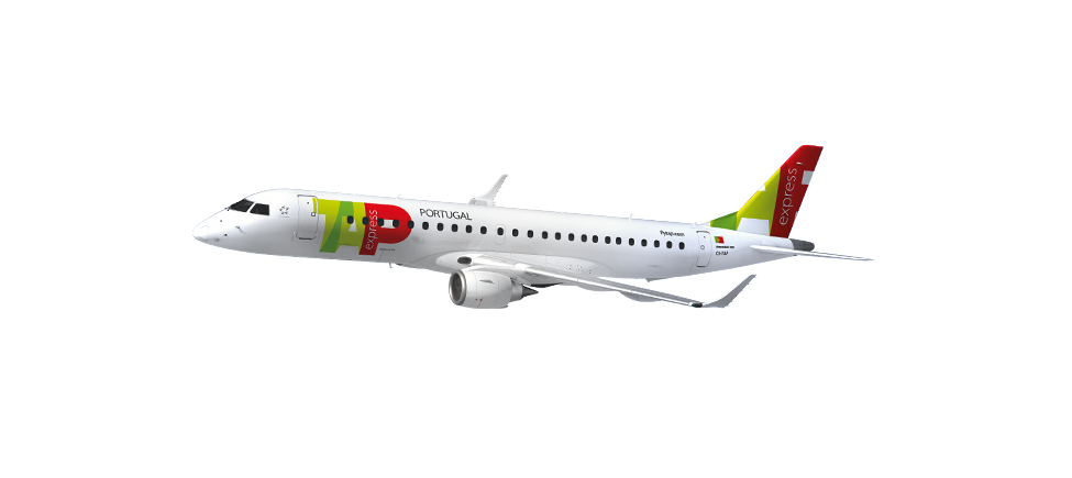 Ujęcie boczne lecącego Embraer 190. Samolot jest biały i ma logo TAP Air Portugal Express w części dziobowej kadłuba oraz na ogonie. Nad ostatnimi oknami znajduje się czytelny link flytap.com.